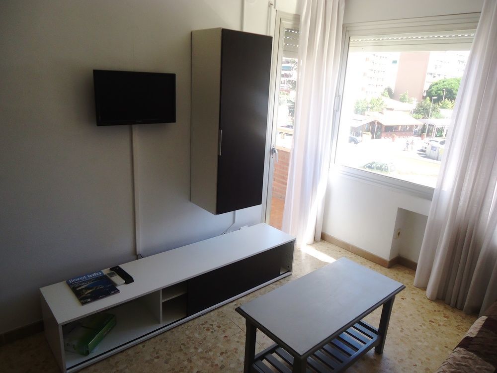 Apartamentos Antillas Fenals Lloret de Mar Esterno foto